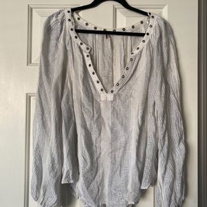 Free people cropped shirt, white with blue accents